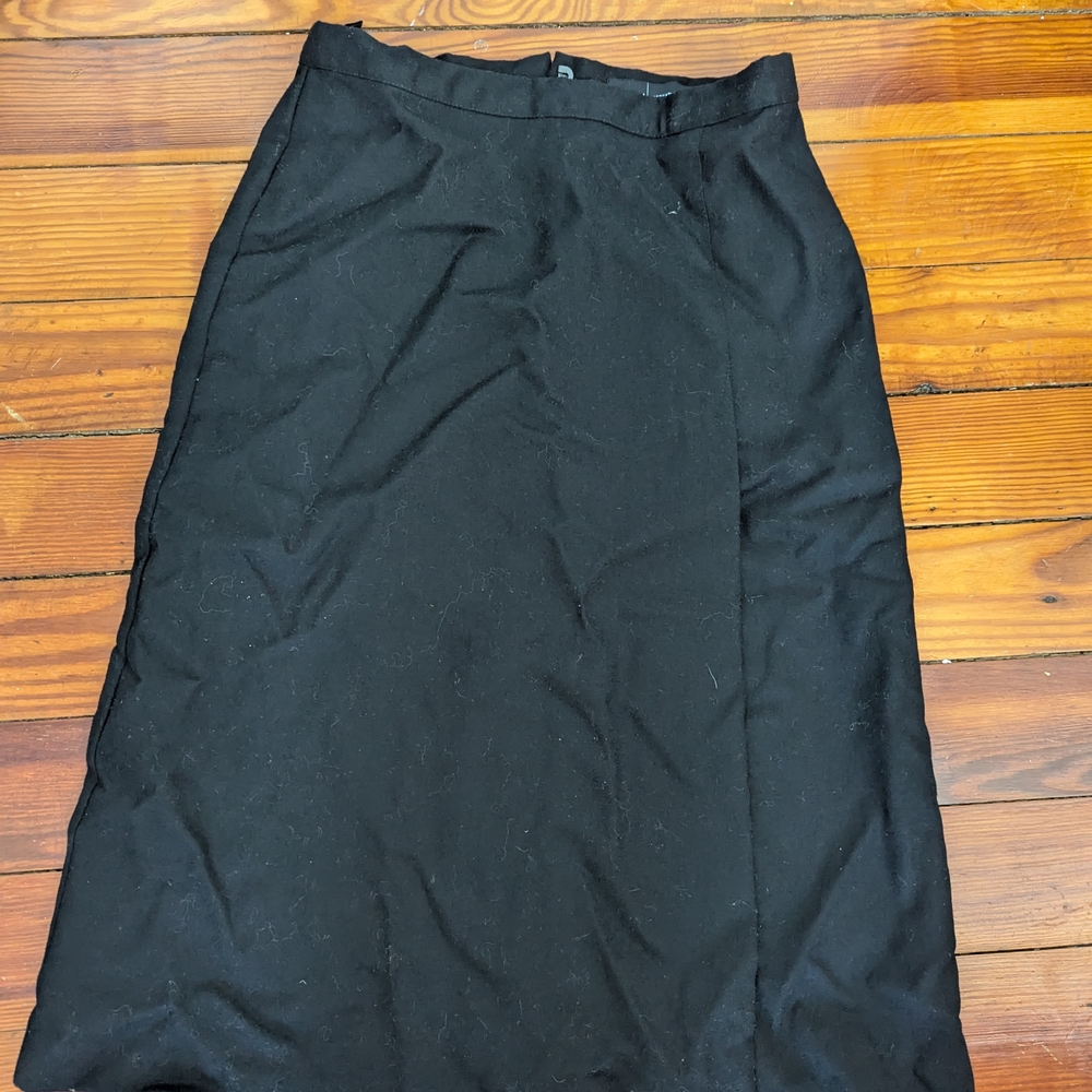 Moda International Classic Black Pencil Skirt